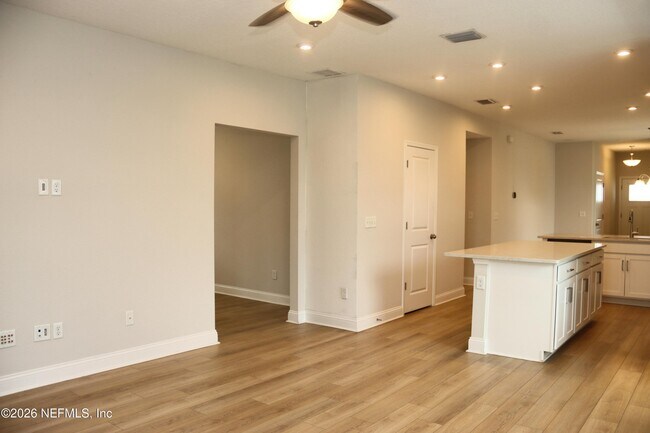 Building Photo - 13184 Holsinger Blvd