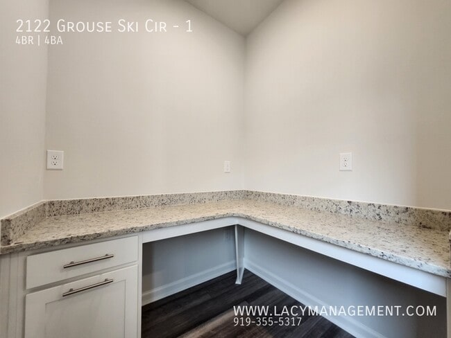 Building Photo - 2122 Grouse Ski Cir