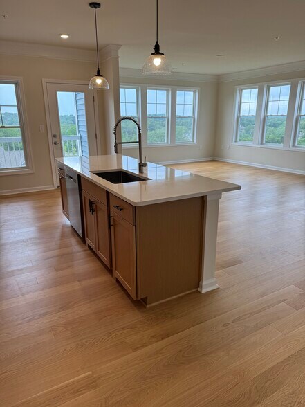 Kitchen Island - 4 Stratton Dr