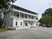 Building Photo - 419 Whilden St
