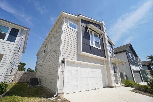Building Photo - 1610 Iberville Dr
