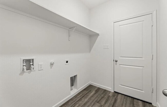 Building Photo - 1821 Sandlin Dr