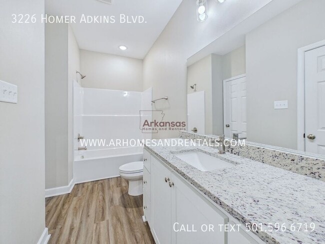 Building Photo - 3226 Homer Adkins Blvd