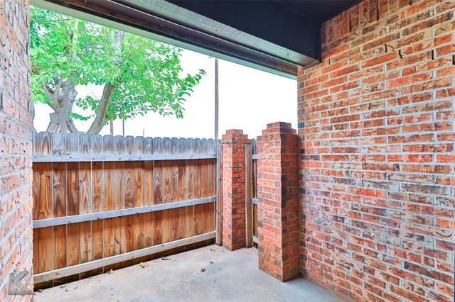Building Photo - 3117 Button Willow Ave