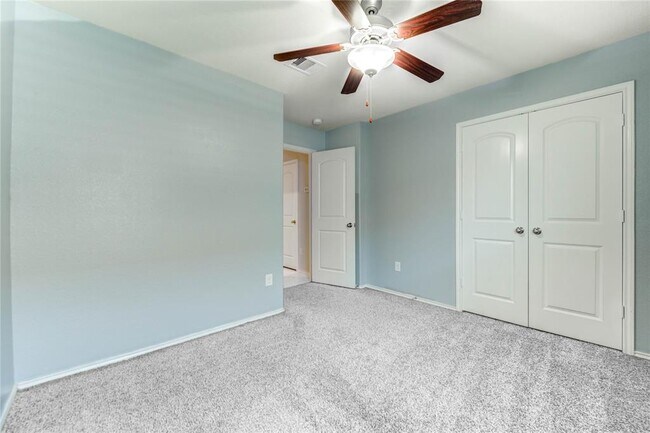 Building Photo - 23815 Rivage Ridge Dr