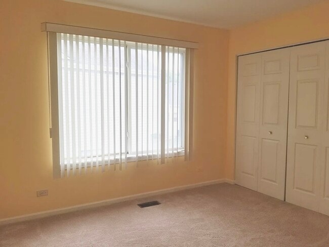 Building Photo - 2223 Periwinkle Ln