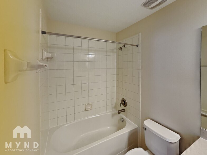 Building Photo - 10144 Arbor Run Dr