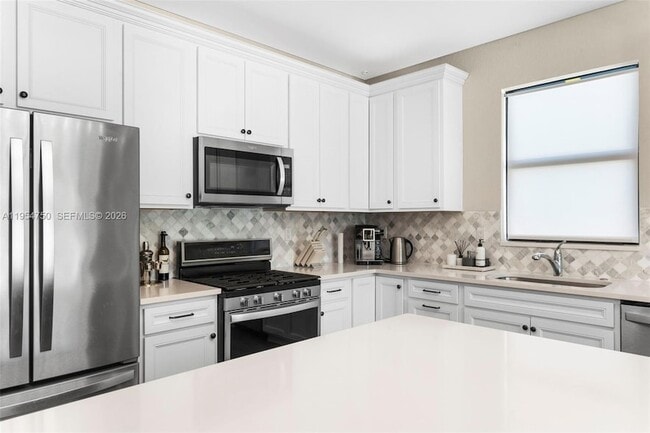 Building Photo - 4642 Pinehurst Trl W