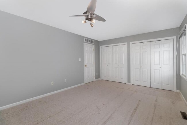 Building Photo - 57 Nottingham Dr