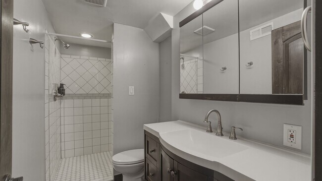 Building Photo - Wasatch Blvd Gem!! Hot Tub, Sauna, & Trails in Top SLC Location