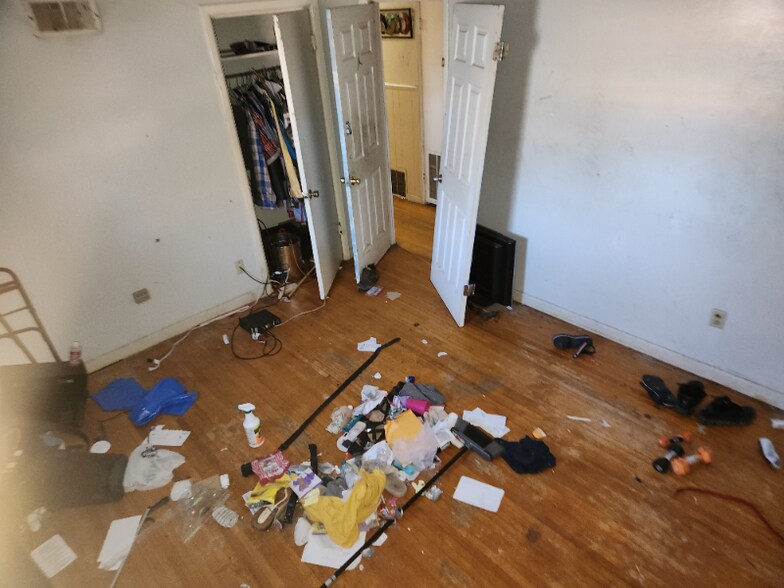 Building Photo - 2911 Church St