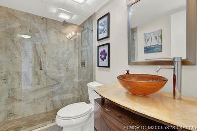 Building Photo - 10980 S Ocean Dr