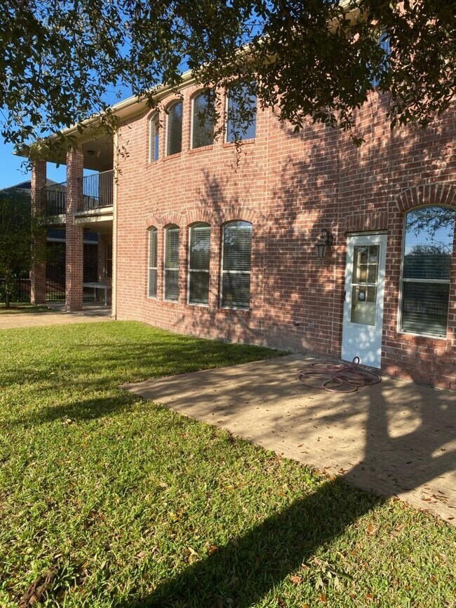 Building Photo - 11815 Canyon Mills Dr