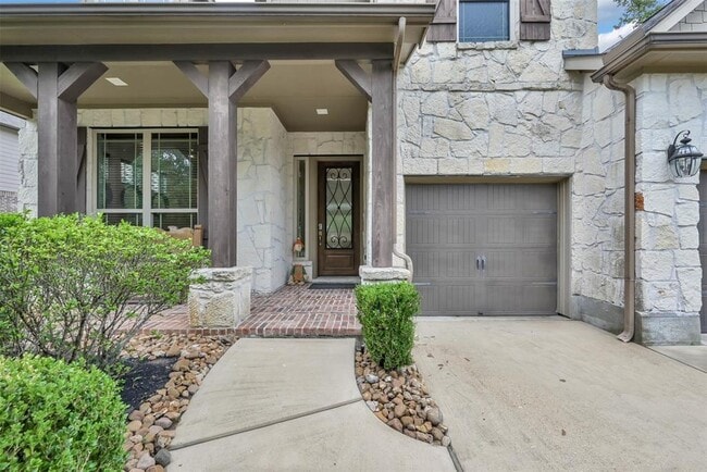 Building Photo - 51 Sandwell Place