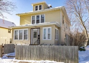 Building Photo - 3724 Bloomington Ave