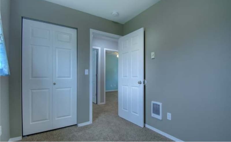 Building Photo - 1641 Bowmont Ave