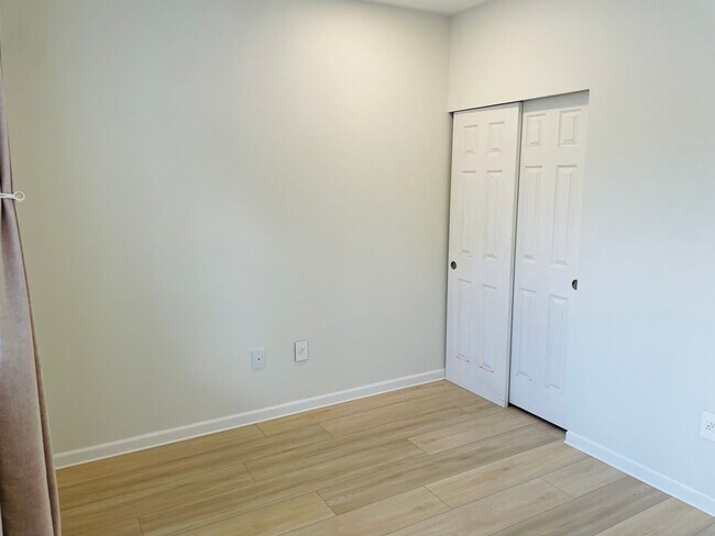 Building Photo - 25235 SE Klahanie Blvd