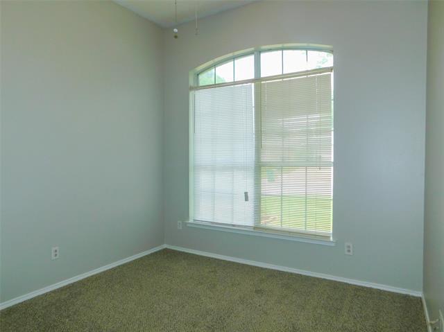 Building Photo - 1008 Bayfield Dr