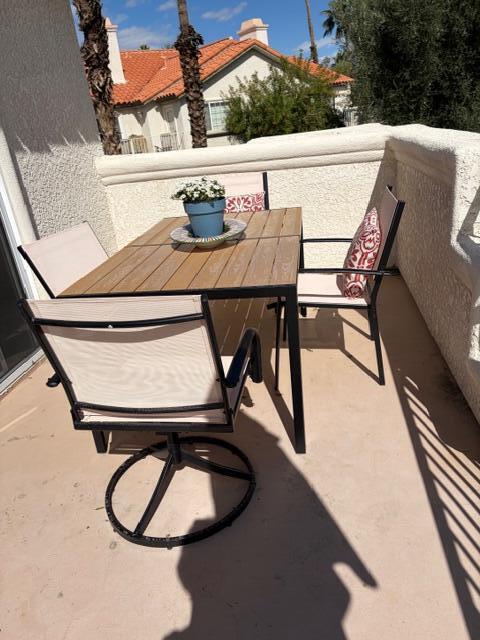 Building Photo - 726 Vista Lago Dr N