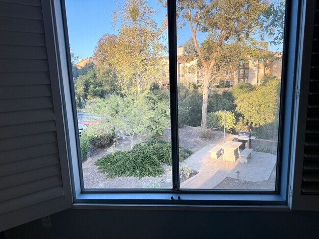 Building Photo - Spacious and Modern 2BR Condo in UTC, San Diego