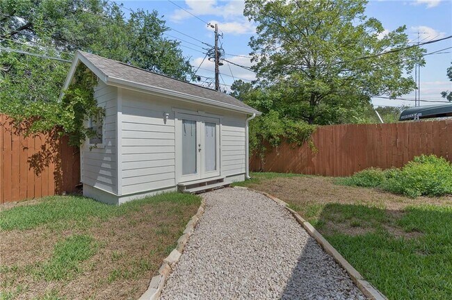 Building Photo - 2616 Choctaw Trail