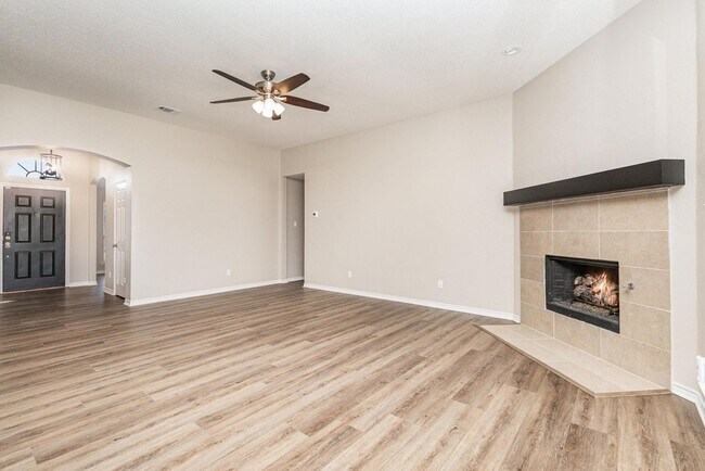 Building Photo - 1817 Eastfork Ln