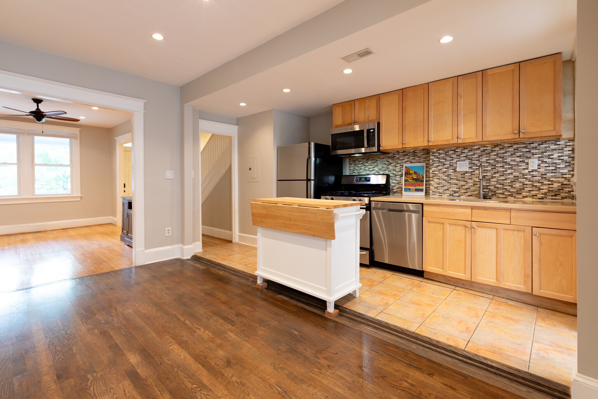 Building Photo - 1234 Owen Pl NE