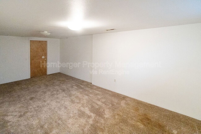 Building Photo - 7024 N Wiscomb St