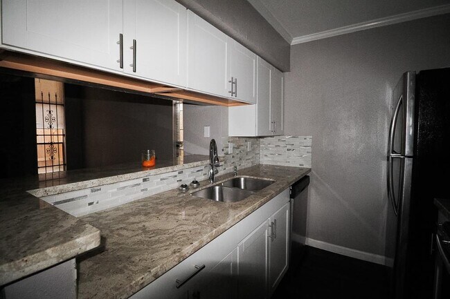 Building Photo - 10912 Gulf Fwy