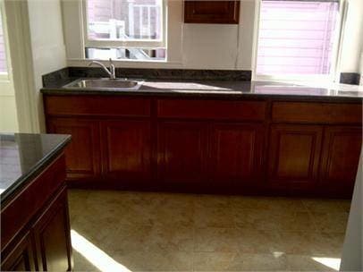 Building Photo - 1849 Page St