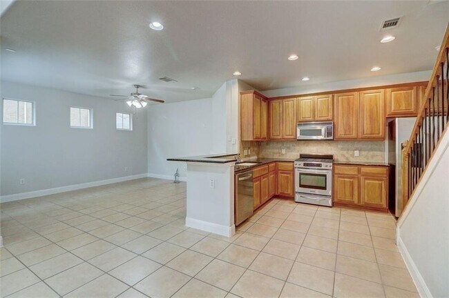 Building Photo - 3406 Menchaca Rd