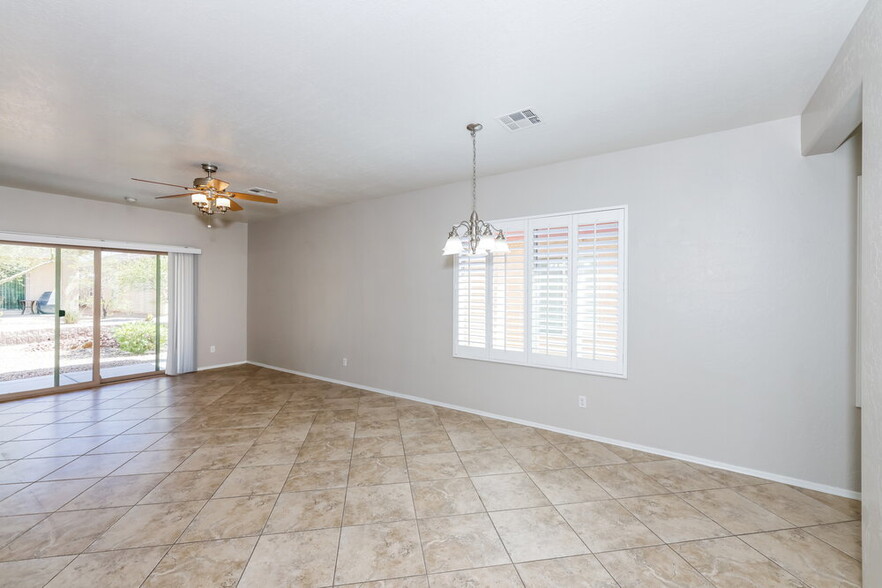 Building Photo - 6166 Jutland Ave