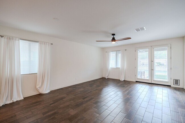 Building Photo - *POOL* Beautiful Gilbert Home Nestled at the Base of the San Tan Mountains