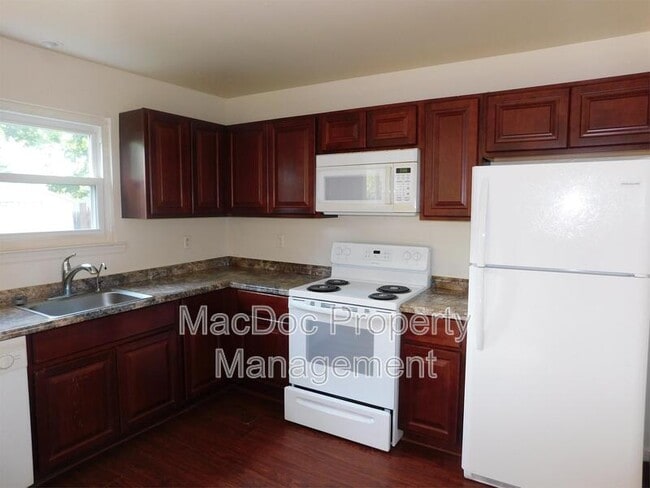 Building Photo - 619 Anvil Rd