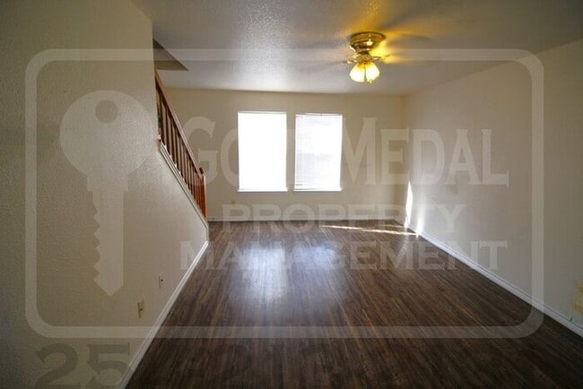 Building Photo - 5805 Redstone Dr