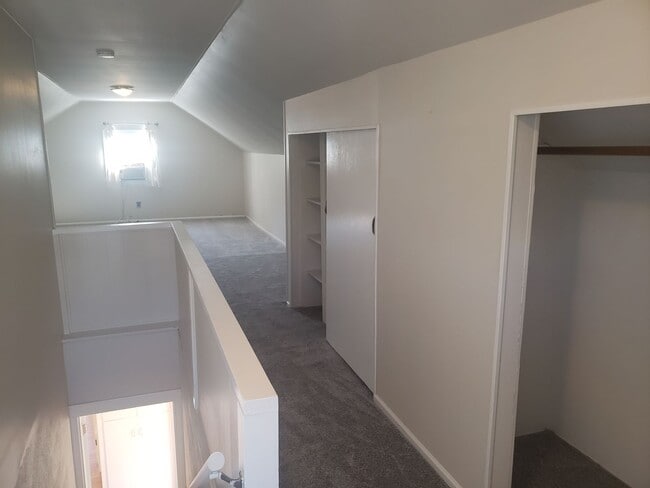 Building Photo - Charming Irvington Home with 3 Levels of L...