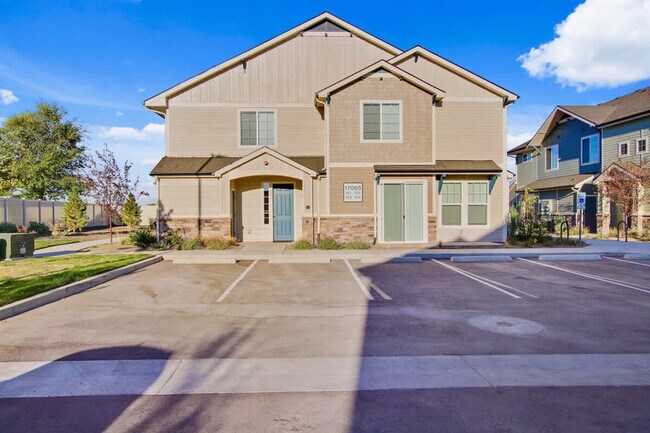 Building Photo - 17065 N Hounslow Wy
