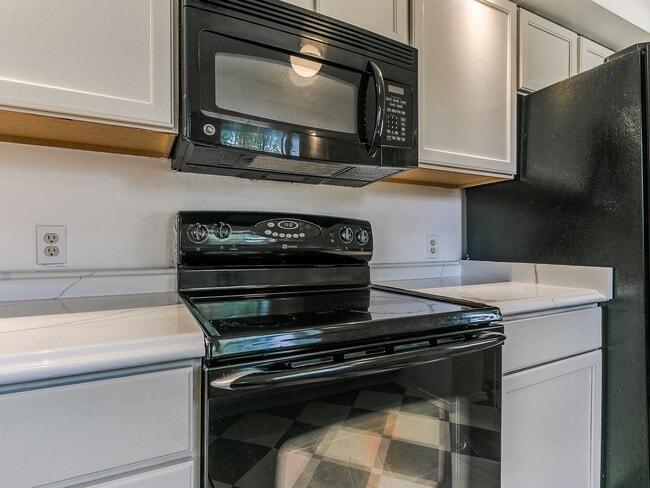 Building Photo - Charming 2 Bedroom Home in Oklahoma City