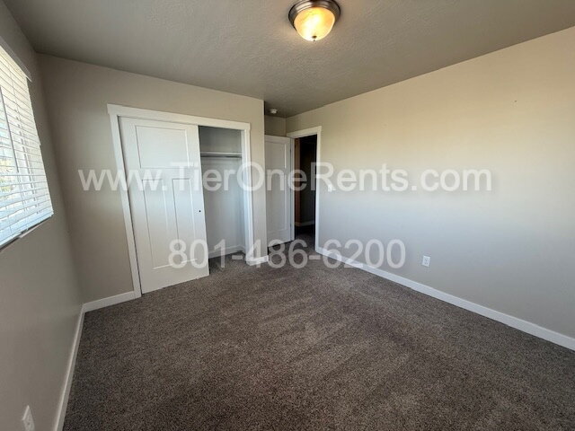Building Photo - NO deposit option available for qualified ...