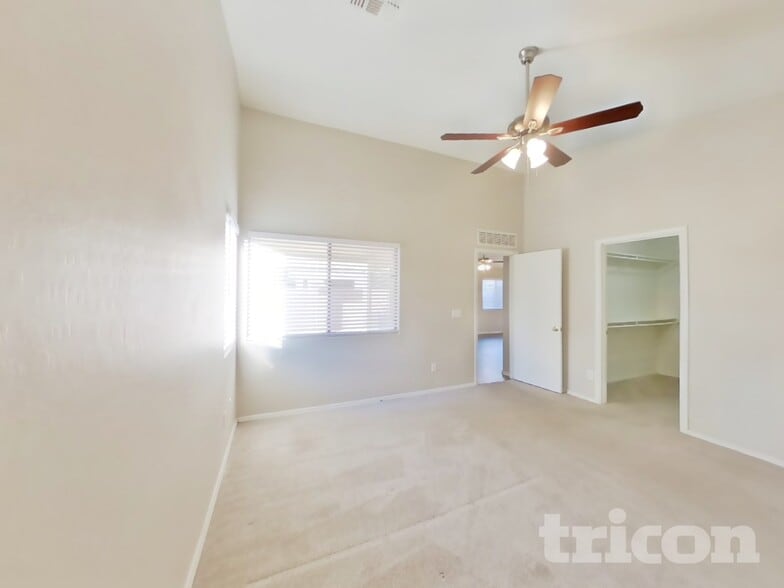 Building Photo - 79 E Lupine Pl