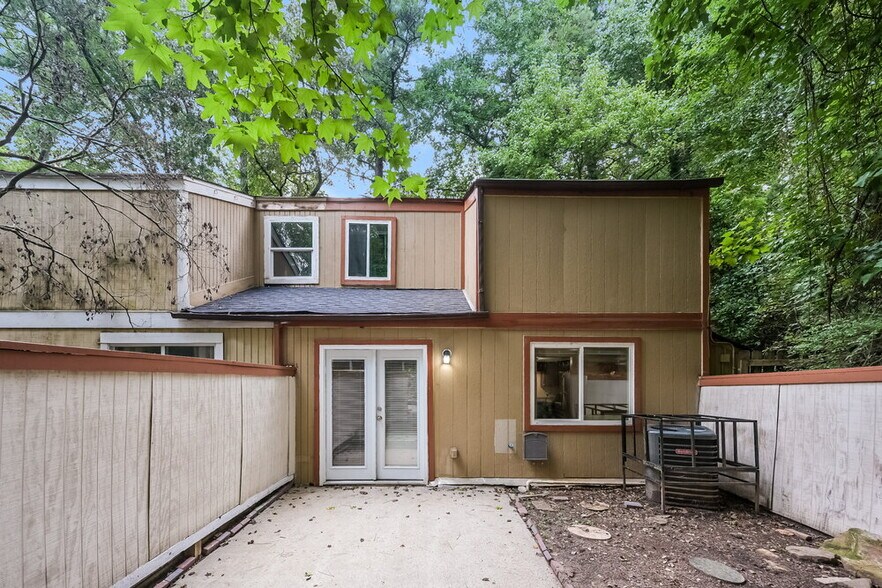 Building Photo - 3419 Cobbs Ferry Dr