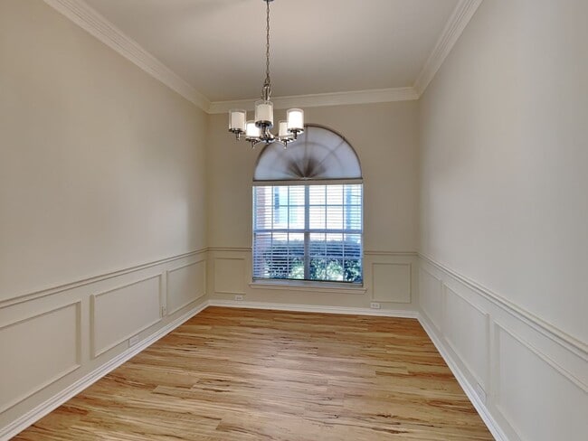 Building Photo - Stunning Home in the Highly Sought-After Wellington Addition!