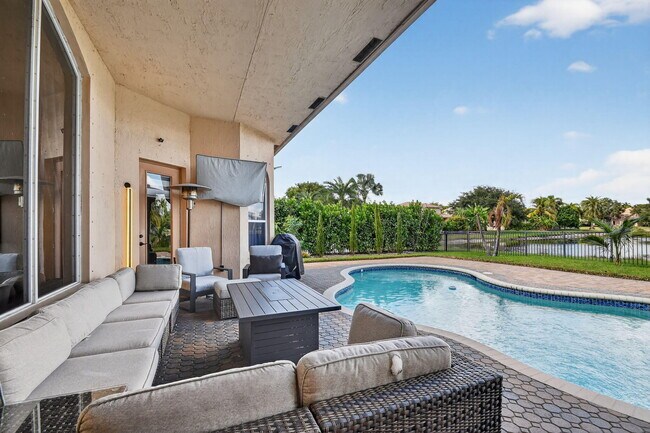 Building Photo - 9167 Oak Alley Dr