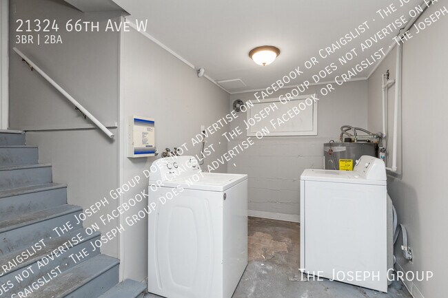 Building Photo - 21324 66th Ave W