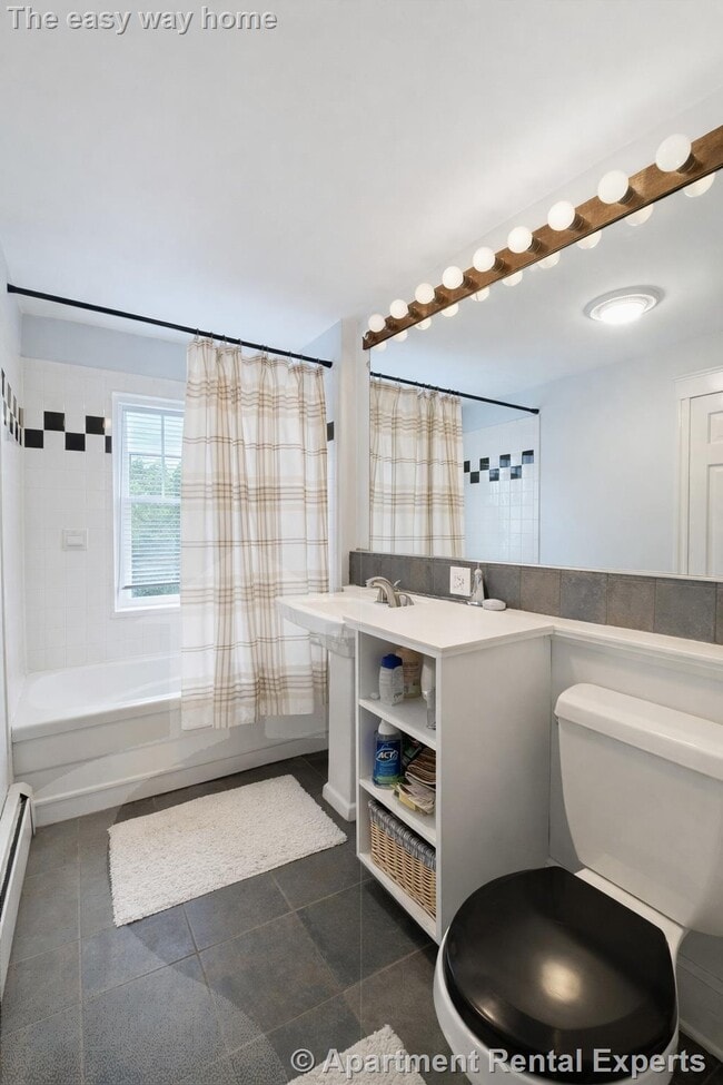 Building Photo - 24 Watson St