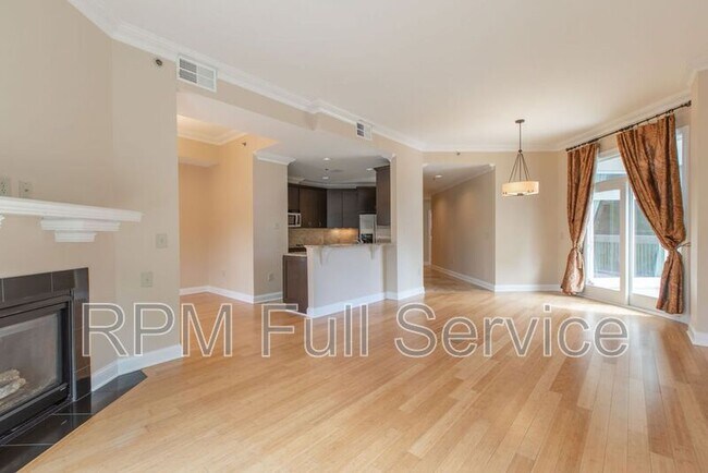 Building Photo - 110 31st Ave N