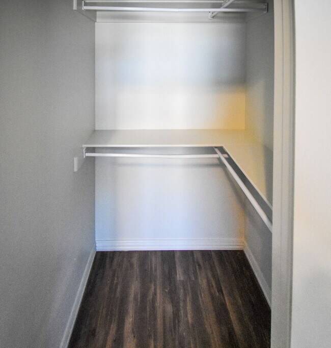 Building Photo - Stunning 3 bedroom, 2 bathroom Home available in Prairie Grove!