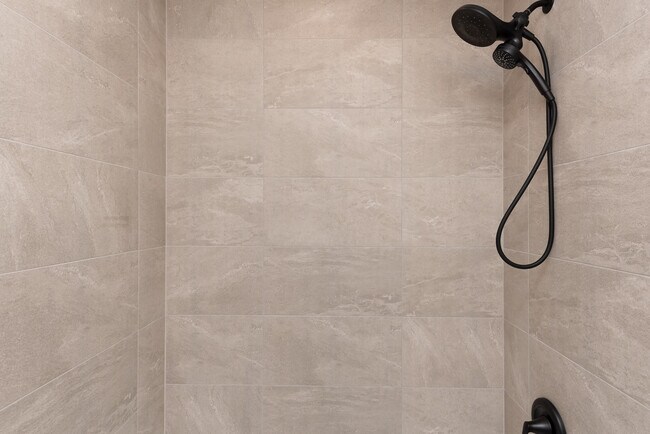 Building Photo - 2540 Hallmark Dr