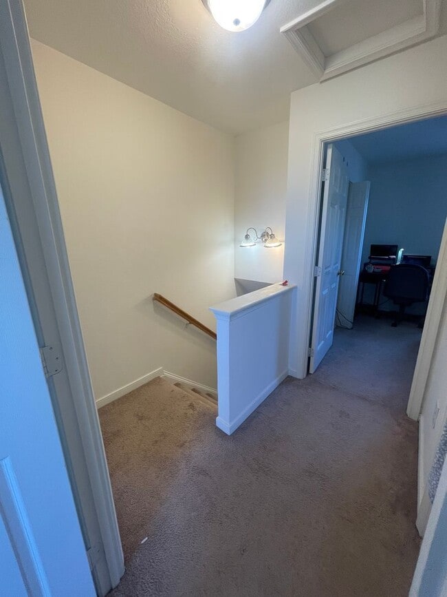 Building Photo - 3510 E Richmond Rd