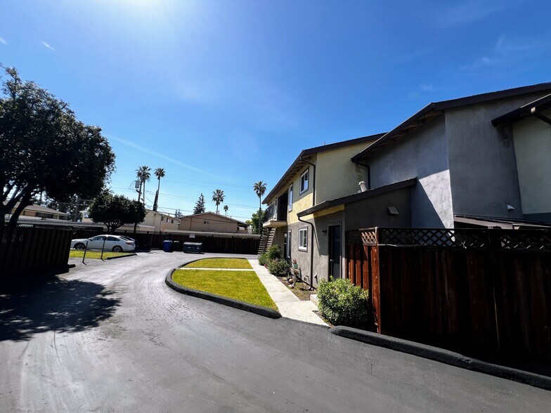 Building Photo - 620 Gamma Ct